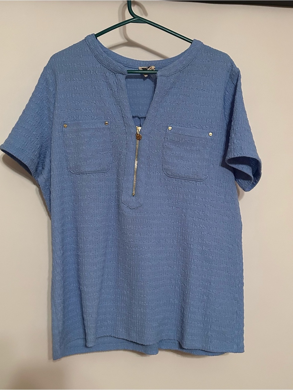 Anne Klein Light Blue Short-Sleeve Zip-Front Knit Top